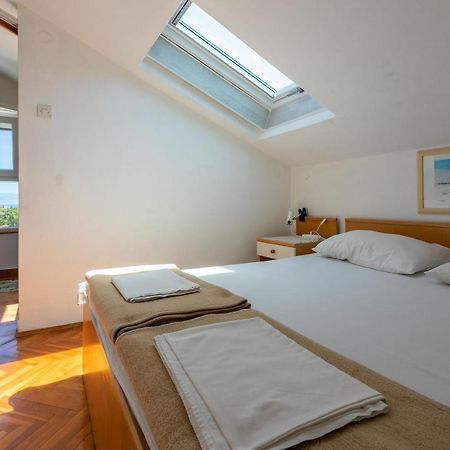 Apartments Rozaria Драмал Екстериор снимка