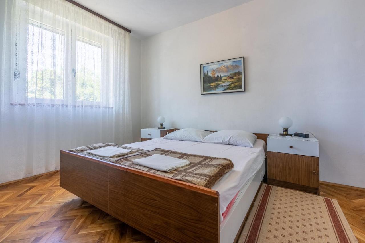 Apartments Rozaria Драмал Екстериор снимка