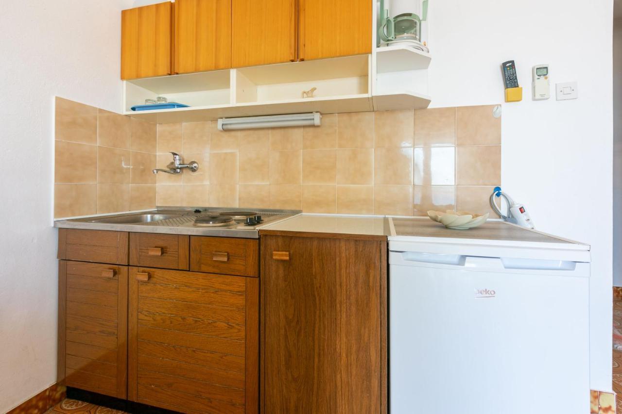Apartments Rozaria Драмал Екстериор снимка