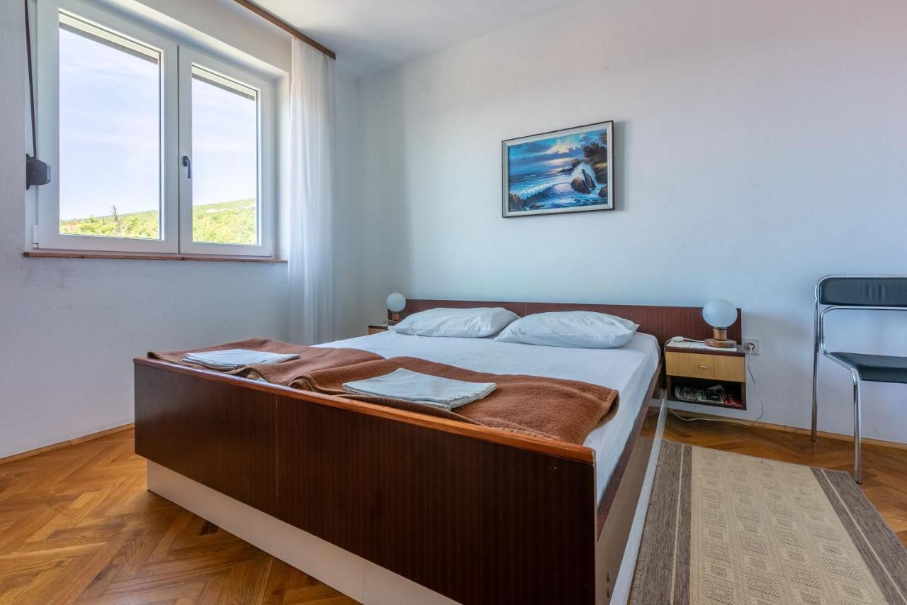 Apartments Rozaria Драмал Екстериор снимка