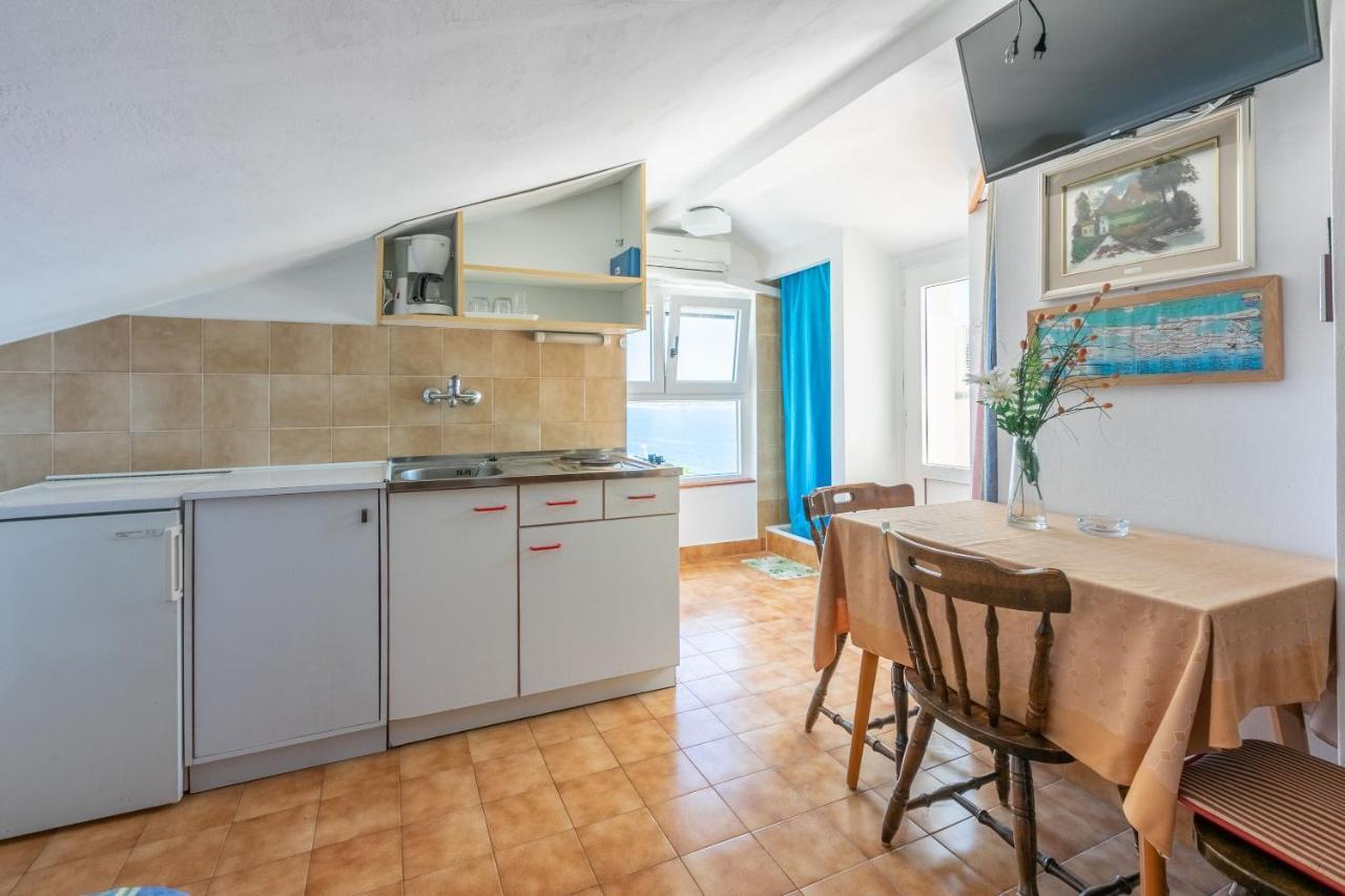 Apartments Rozaria Драмал Екстериор снимка