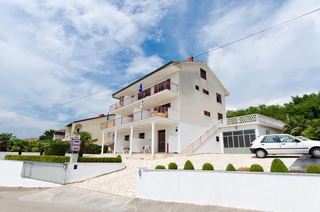 Apartments Rozaria Драмал Екстериор снимка